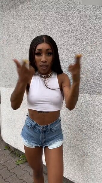 Eunique / euniqueoffiziell Nude Leaks Photo 3