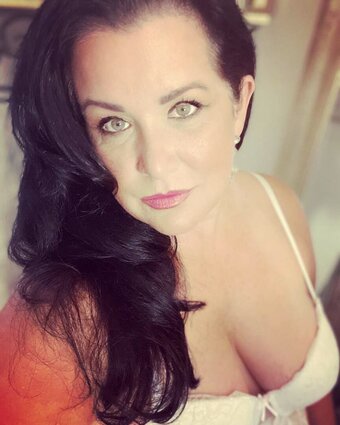 EV Parrish / evparrishofficial / evparrishvip Nude Leaks OnlyFans Photo 2