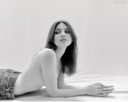 Eva Bloss Nude Leaks Photo 4