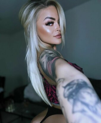 Eva.dlsk / inkedbabeeva Nude Leaks OnlyFans Photo 21