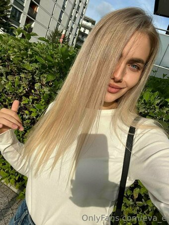 eva_e Nude Leaks OnlyFans Photo 12
