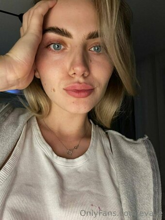eva_e Nude Leaks OnlyFans Photo 21