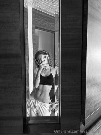 eva_flame Nude Leaks Photo 24