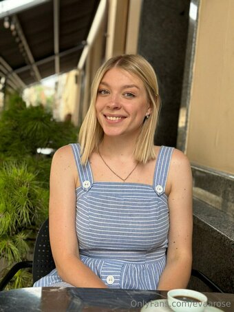 Evaarose / evarankiin Nude Leaks OnlyFans Photo 4