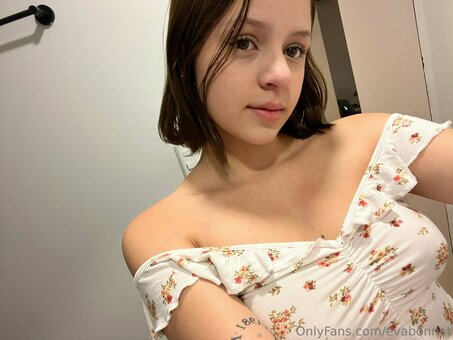 evabonnet Nude Leaks Photo 6