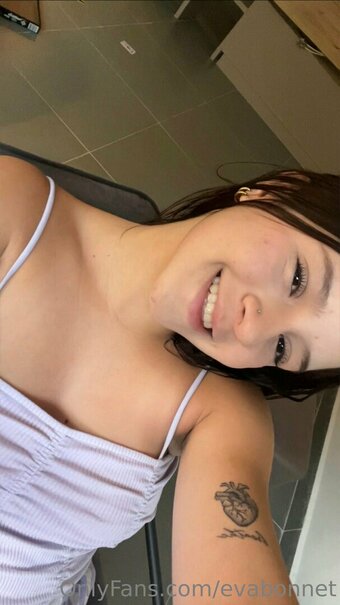 evabonnet Nude Leaks Photo 21