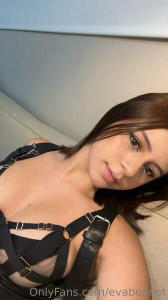 evabonnet Nude Leaks Photo 27