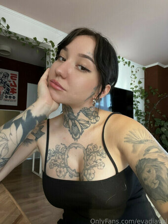 evadiavel / skyline_r34_94 Nude Leaks OnlyFans Photo 28