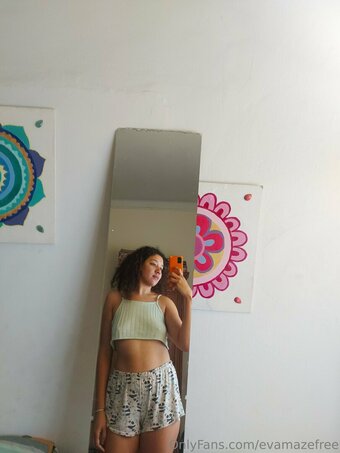 evamazefree Nude Leaks Photo 1