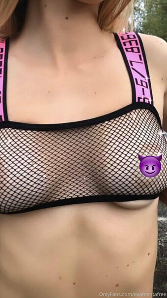 evamentafree Nude Leaks Photo 23