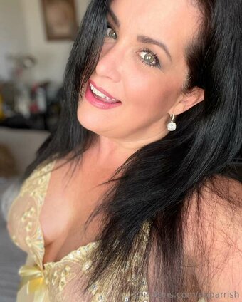 Evangeline / evparrish / evparrishofficial / https: Nude Leaks OnlyFans Photo 2