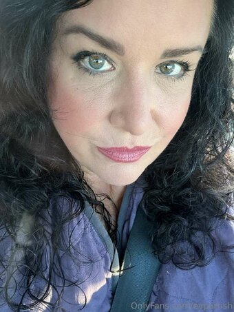 Evangeline / evparrish / evparrishofficial / https: Nude Leaks OnlyFans Photo 4