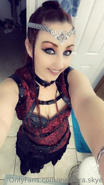 evanora.skye Nude Leaks Photo 13