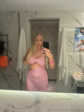 evaonlyx Nude Leaks Photo 23