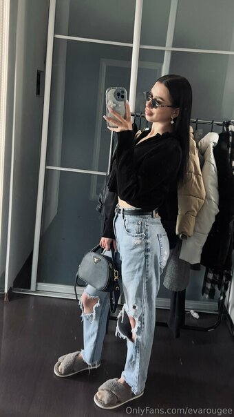 evarougee Nude Leaks Photo 4