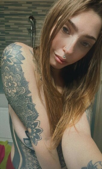 evasciacca / Evina98 / _.evasciacca._ Nude Leaks OnlyFans Photo 10