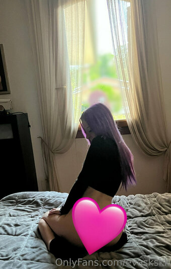evaskskk Nude Leaks Photo 7