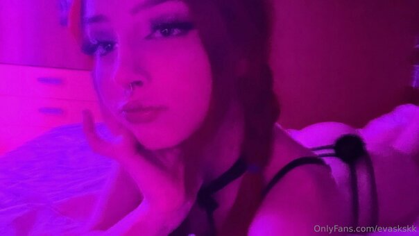 evaskskk Nude Leaks Photo 11