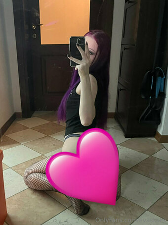 evaskskk Nude Leaks Photo 24