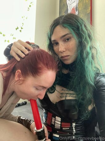 evbeevip Nude Leaks Photo 4