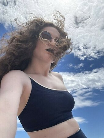 Eve Devitt / favicon.ico / https: / plasticupkake / tinglespoon Nude Leaks Photo 3