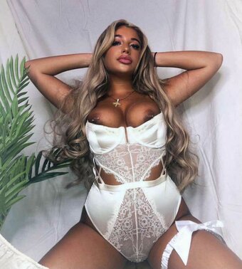 Eve Ruby Smith / e_rubysmith / miss_eruby Nude Leaks OnlyFans Photo 4