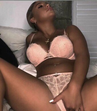 Eve Ruby Smith / e_rubysmith / miss_eruby Nude Leaks OnlyFans Photo 6