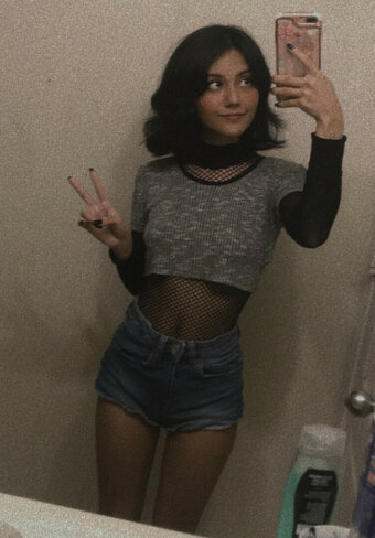 Eveable Nude Leaks OnlyFans Photo 1