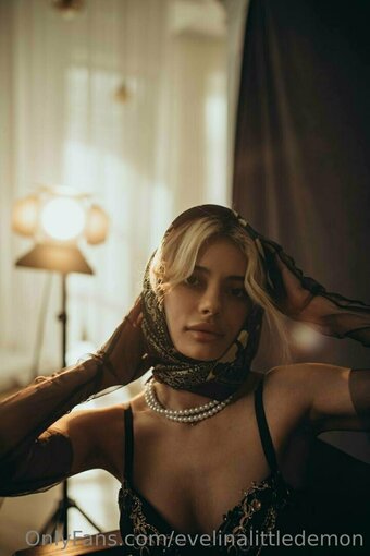 evelinalittledemon Nude Leaks Photo 1
