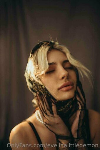 evelinalittledemon Nude Leaks Photo 3