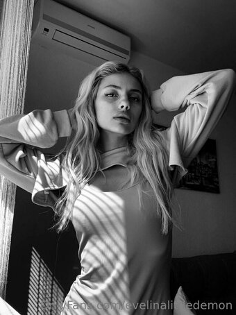 evelinalittledemon Nude Leaks Photo 7