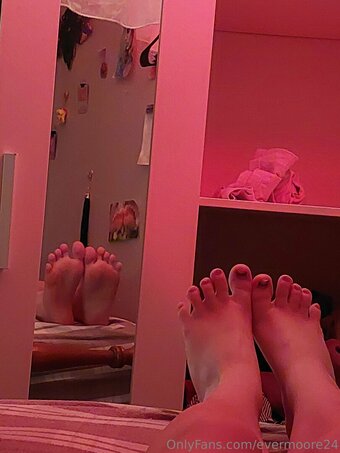 evermoore24 Nude Leaks Photo 4