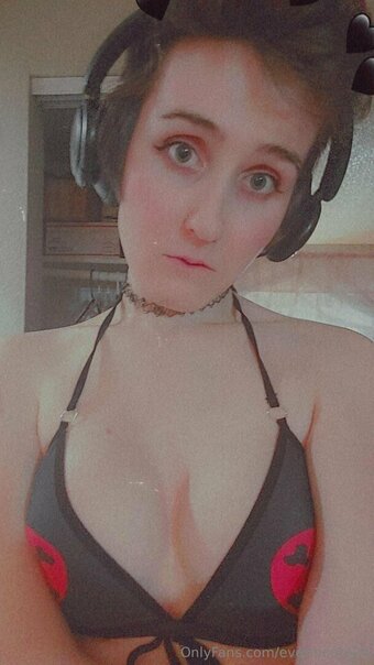 evermoore24 Nude Leaks Photo 7