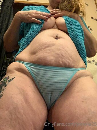everyonelovespixie / pixxxie25 Nude Leaks OnlyFans Photo 22