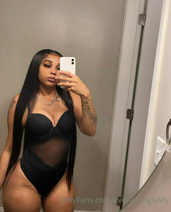 everythingtasty Nude Leaks Photo 15