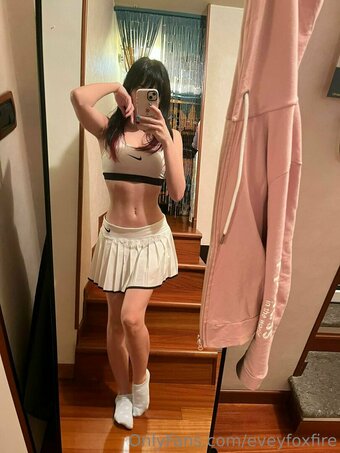 Eveyfoxfire Nude Leaks OnlyFans Photo 11
