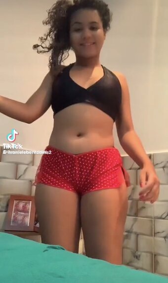 eviewhiplasher Nude Leaks Photo 4