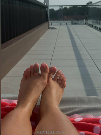 evilally Nude Leaks Photo 12