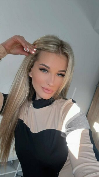 evilglow Nude Leaks Photo 18