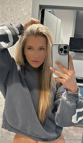 evilglow Nude Leaks Photo 24