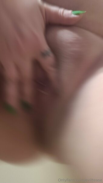 eviltease Nude Leaks Photo 11