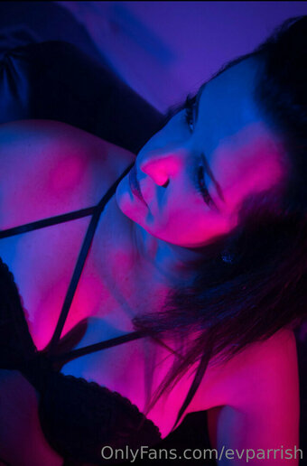 evparrish Nude Leaks Photo 22