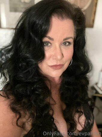 evparrish Nude Leaks Photo 29