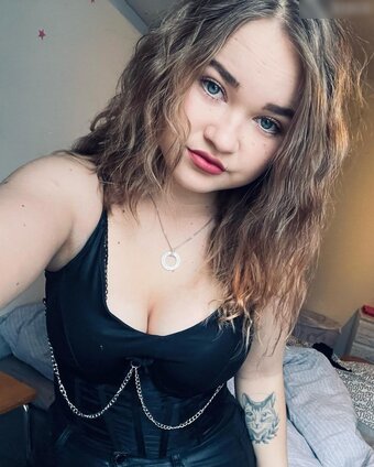 Evviepp Nude Leaks Photo 9