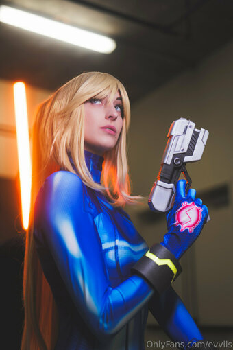 evvils Nude Leaks OnlyFans Photo 5