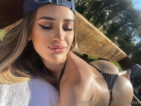 evvvvaaaa Nude Leaks Photo 22