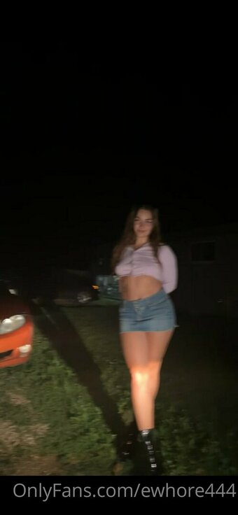 ewhore444