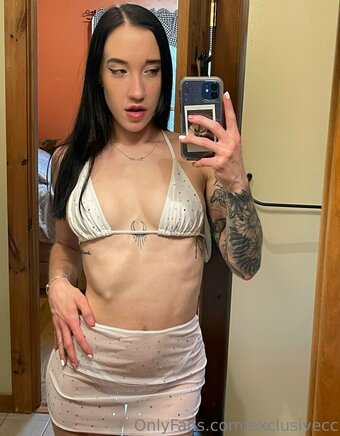 exclusivecc Nude Leaks Photo 2