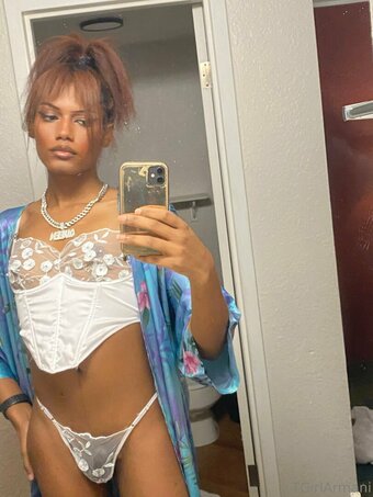 explicitlyarmani Nude Leaks Photo 4