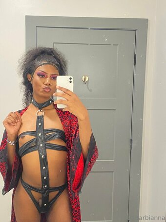 explicitlyarmani Nude Leaks Photo 22